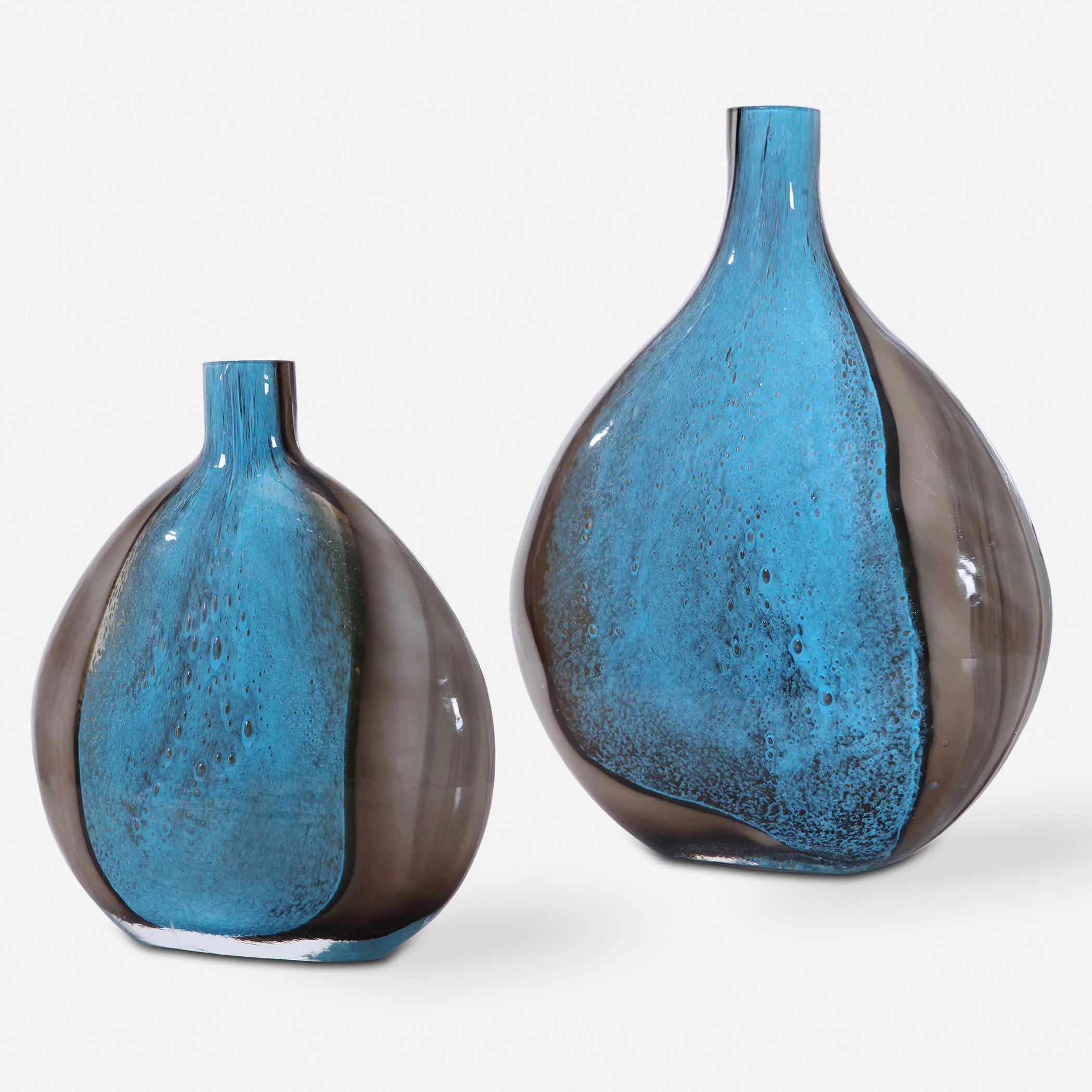 Adrie Vase