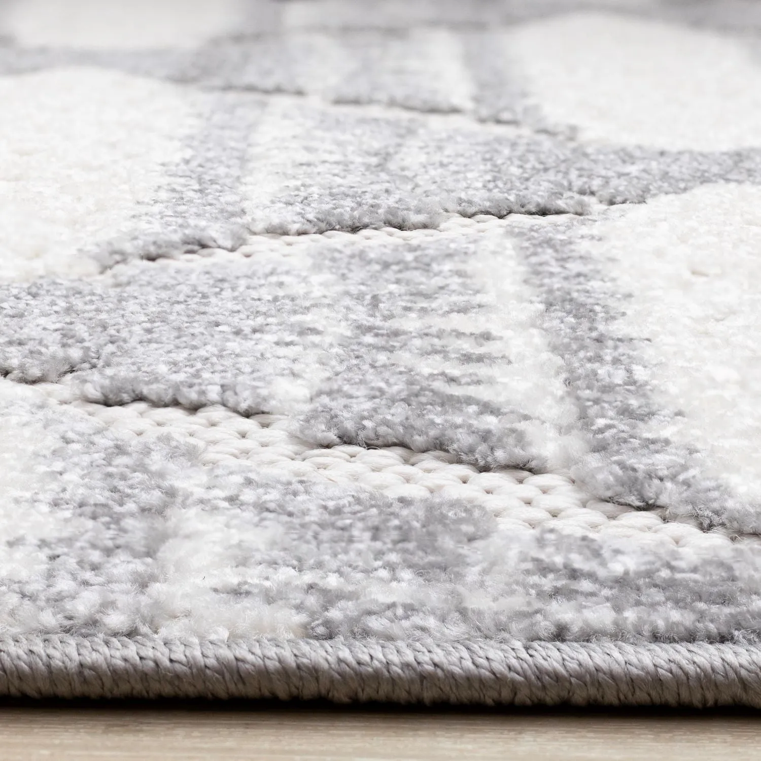 Grey Pathway 6'7" x 9'6" Ogee Patterned Area Rug - Grey, White