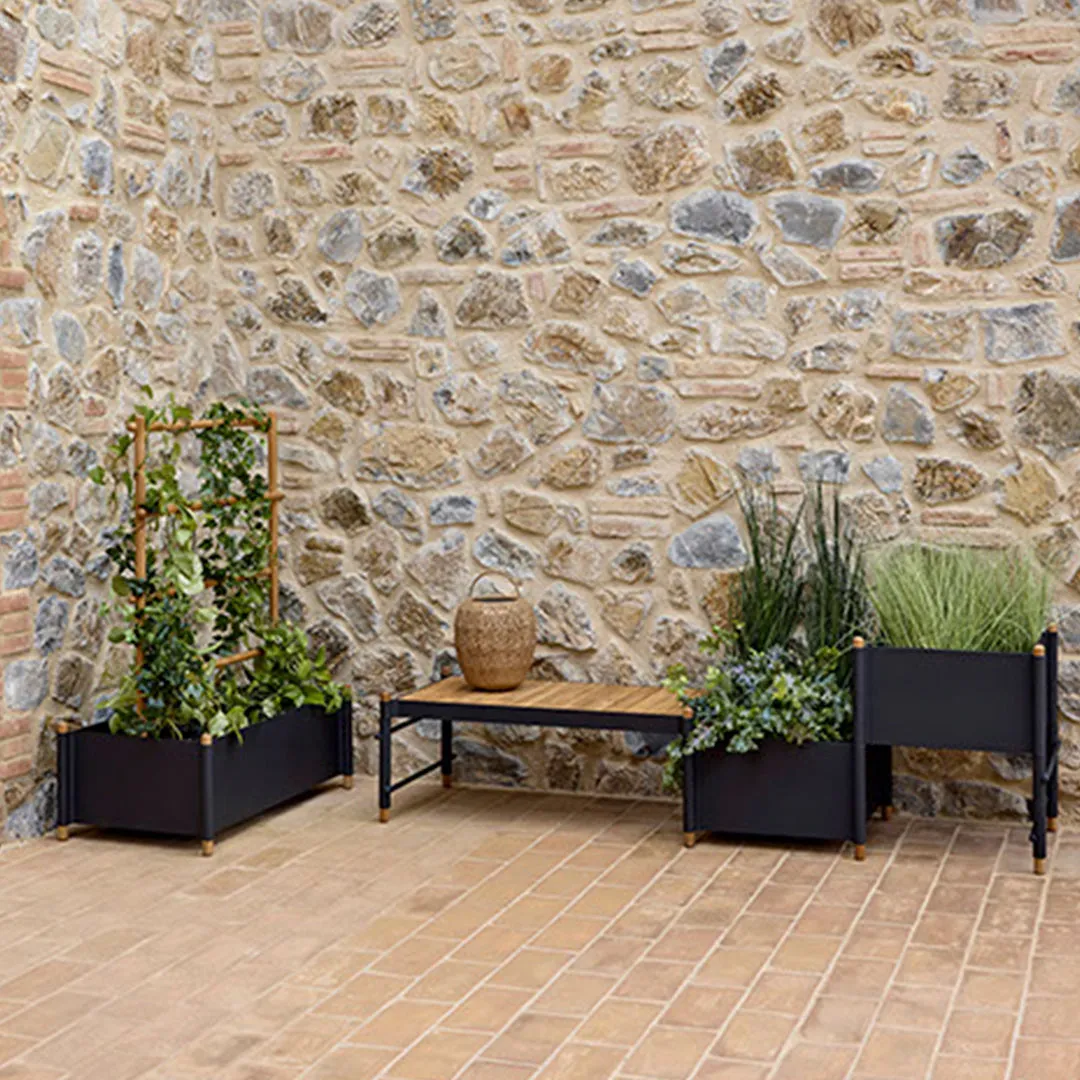 Sticks Outdoor Planter - Components