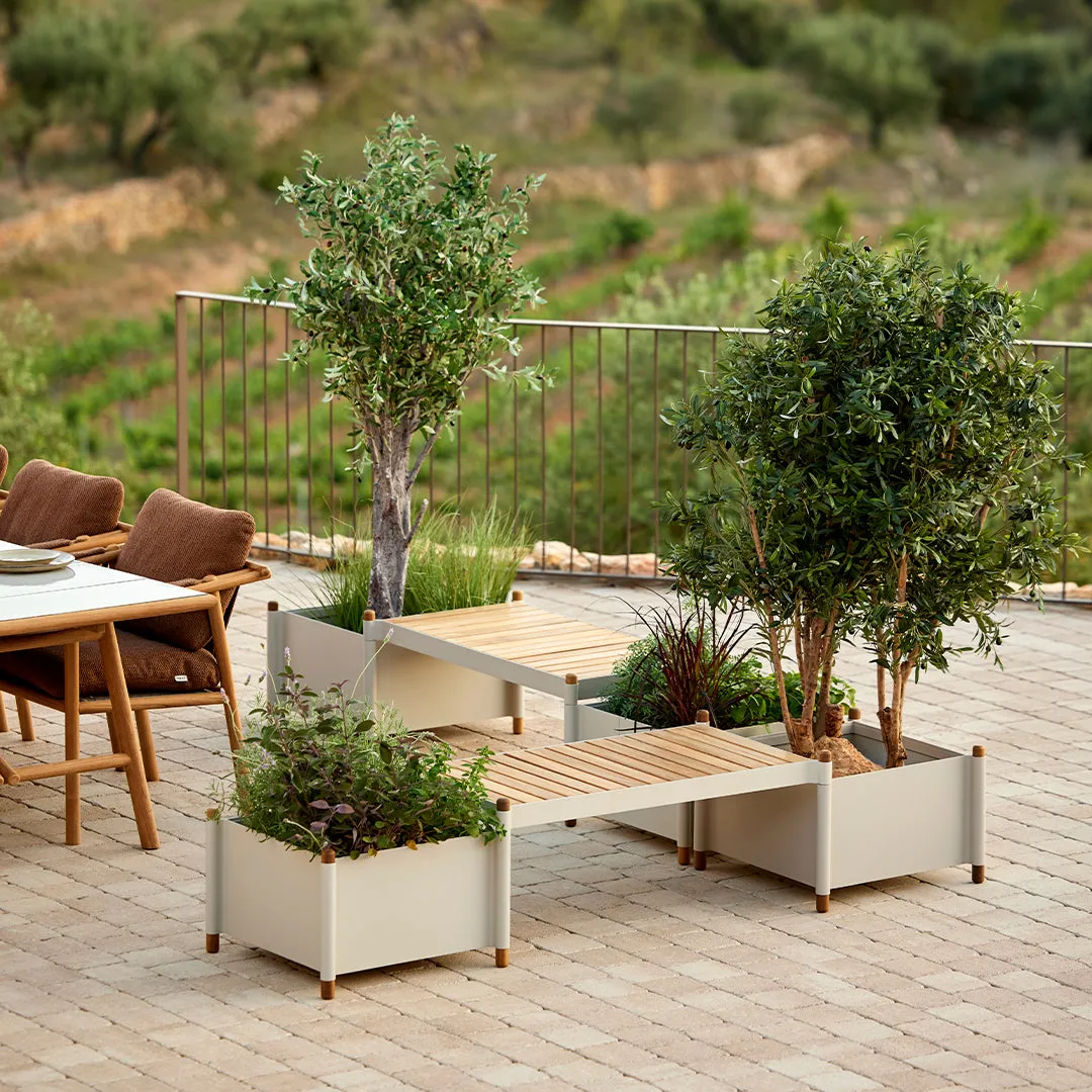 Sticks Outdoor Planter - Components