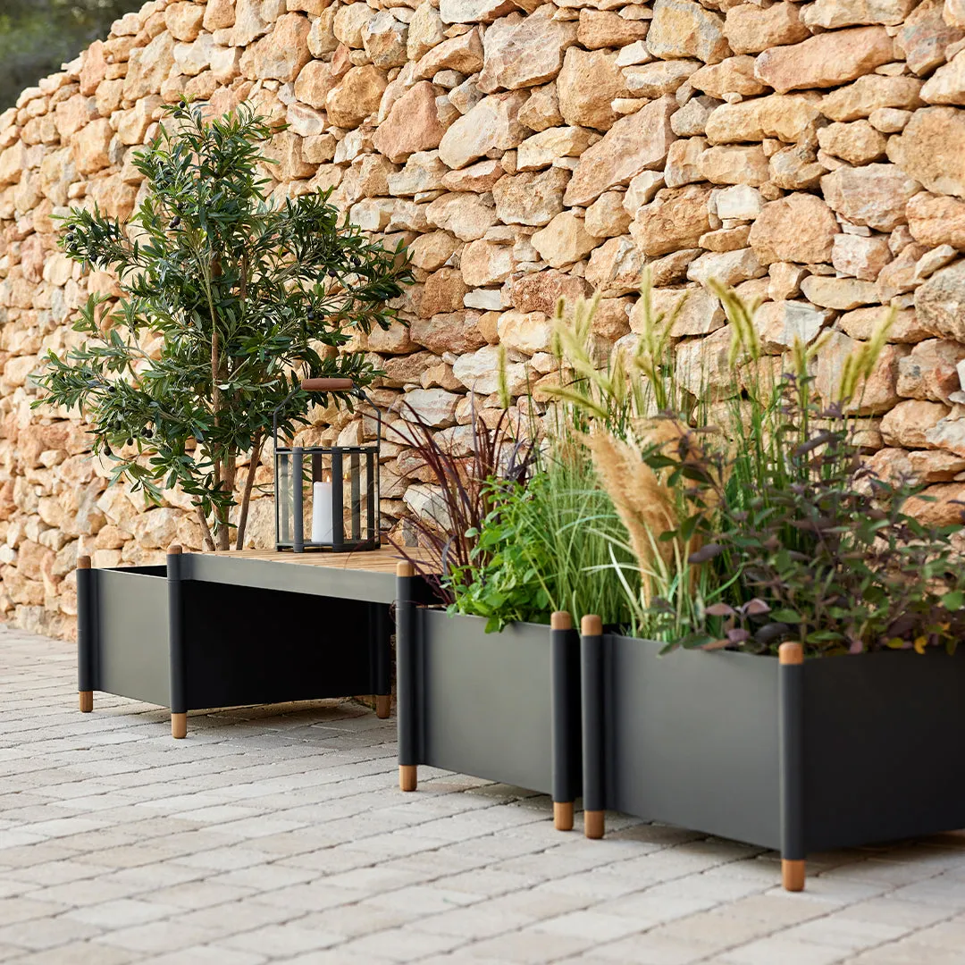 Sticks Outdoor Planter - Components