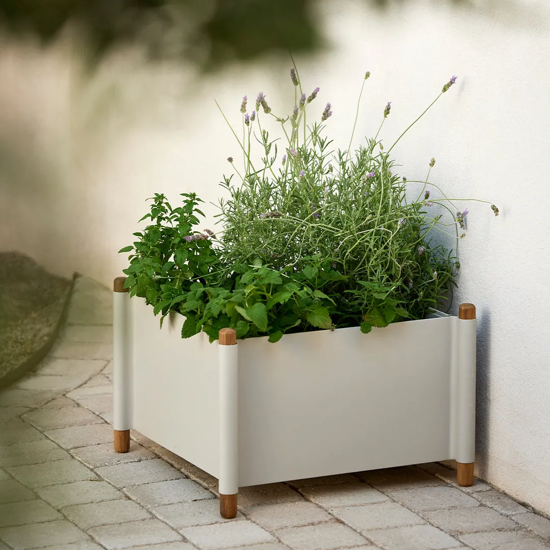 Sticks Outdoor Planter - Components